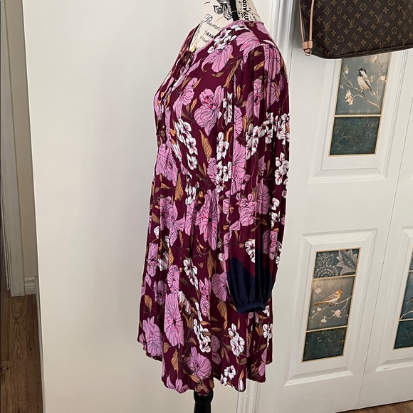 Chic Floral Long Sleeve Dress in Burgundy and Pink - Picture 8 of 14